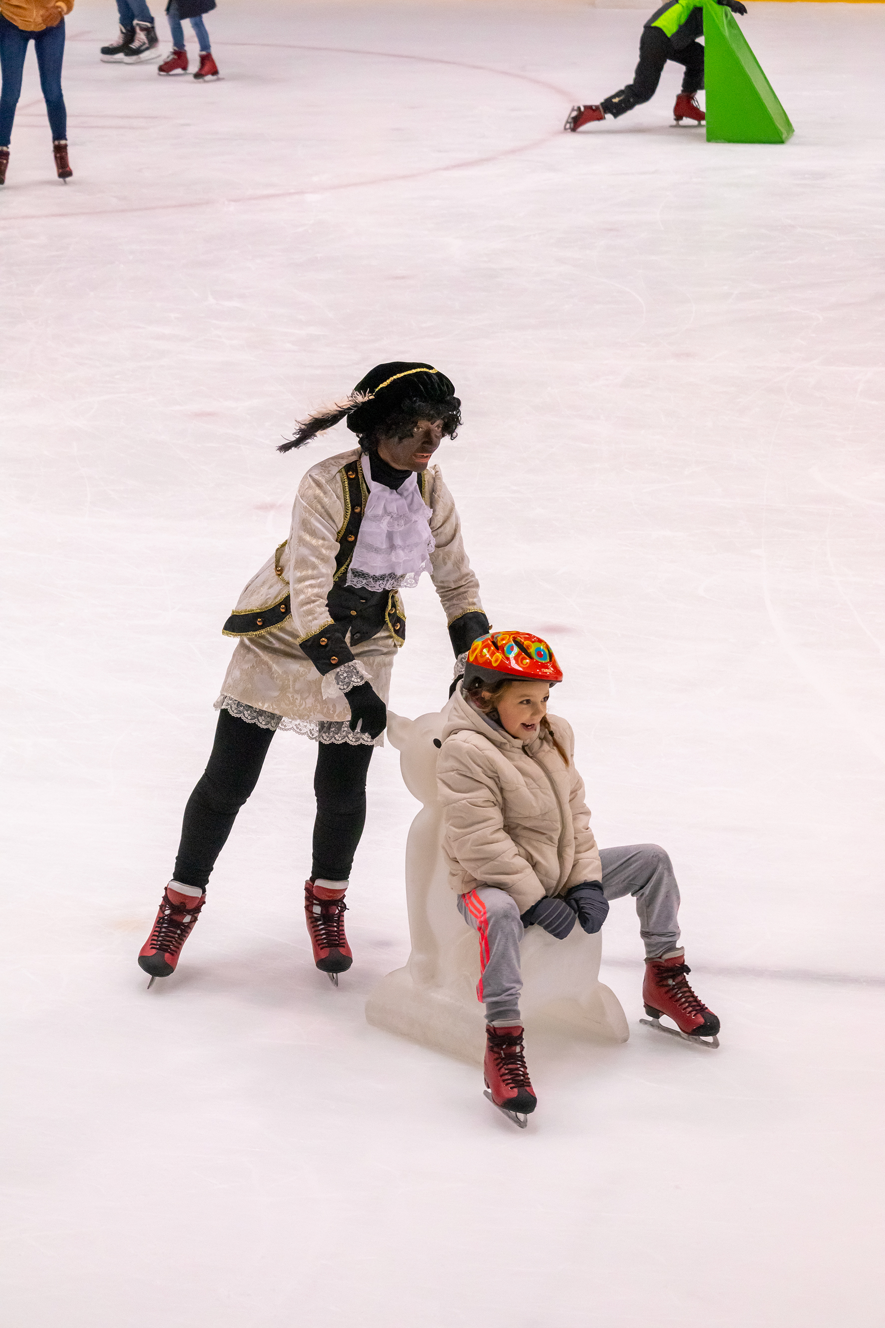 Sfeerbeelden schaatpieten Hasselt